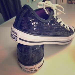 Converse Women’s Black BLING Kicks :)